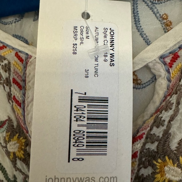 NWT Jonny Was size medium embroidered top - Picture 3 of 3